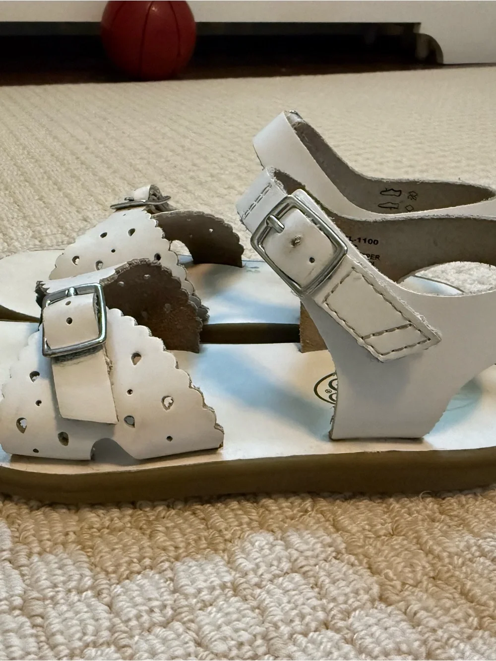 Footmates Ariel White Sandals
